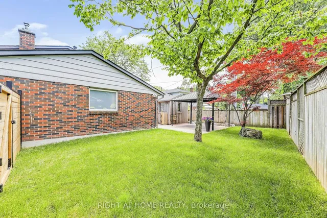 Additional image 3 of 650 Jennifer Cres