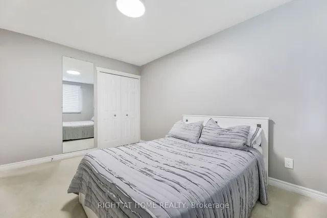 Additional image 13 of 650 Jennifer Cres