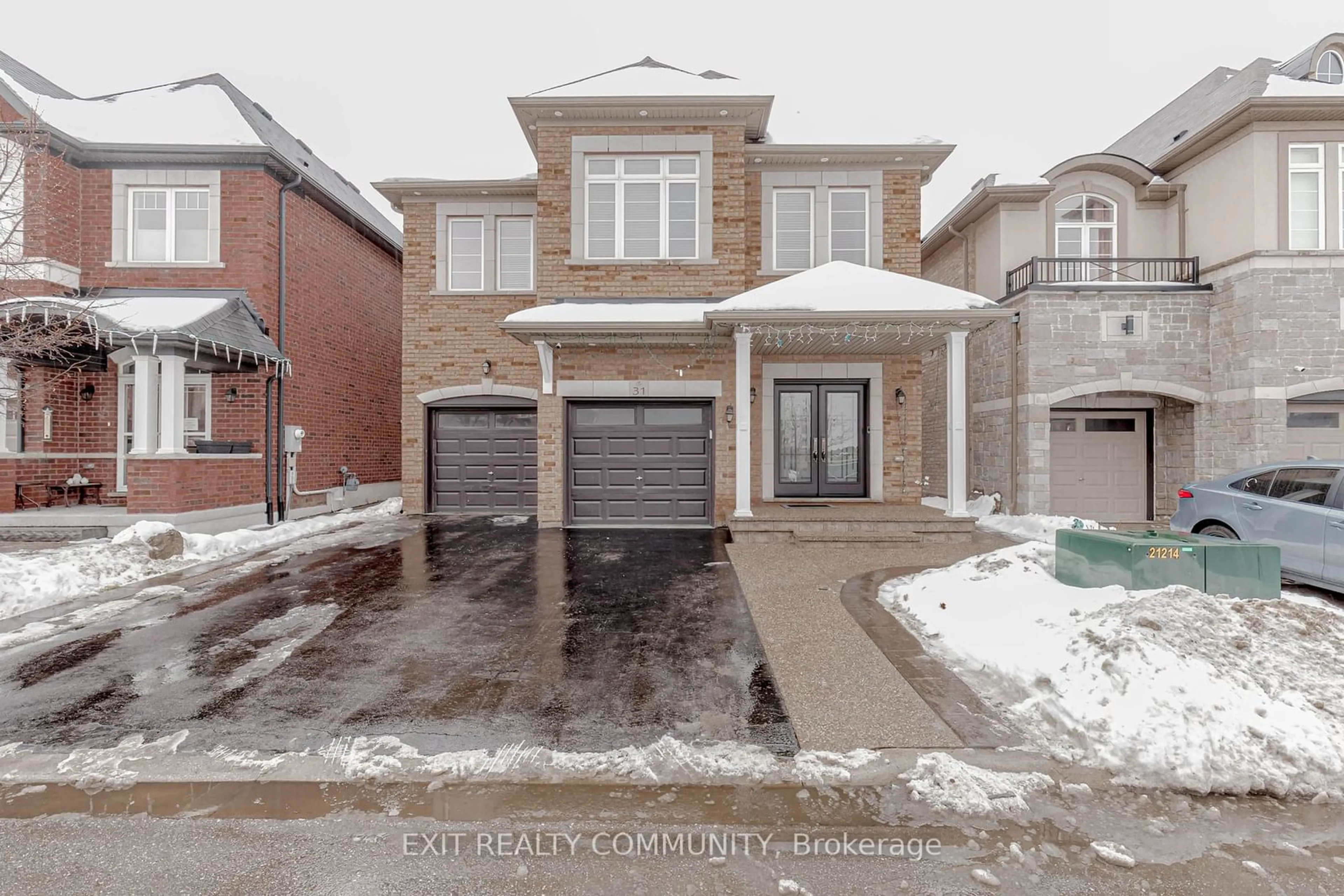 Home with brick exterior material, street for 31 Lola Cres, Brampton Ontario L7A 4J8