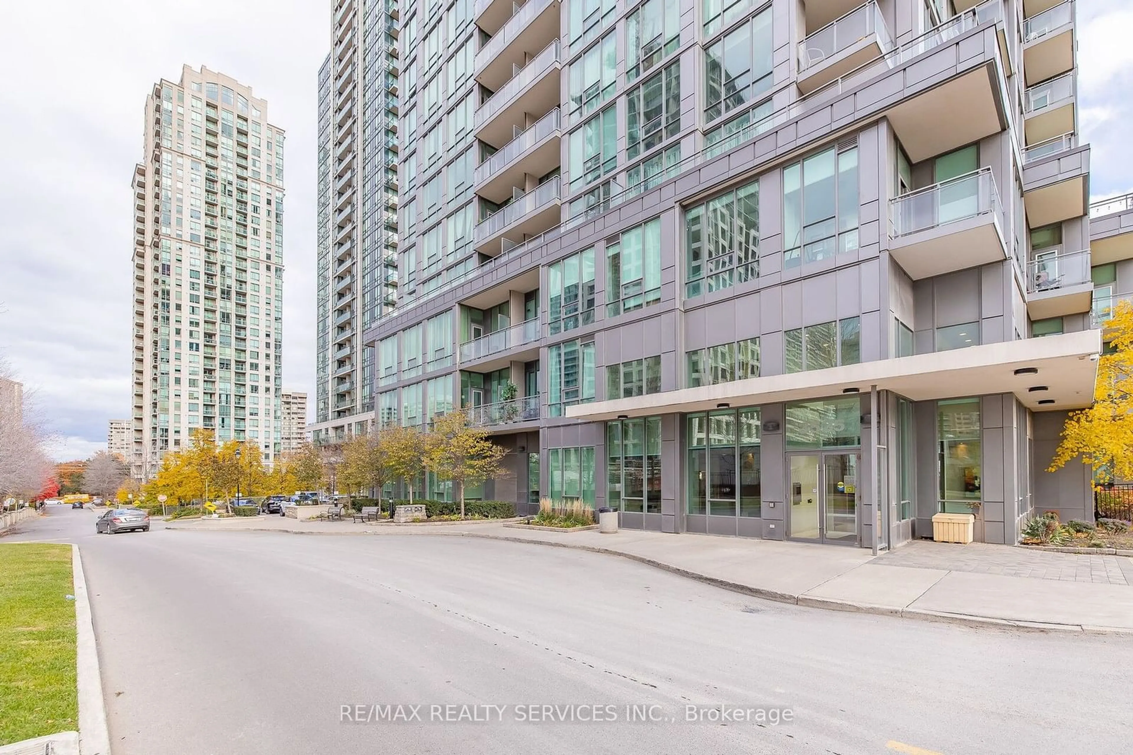 Patio, city buildings view from balcony for 3525 Kariya Dr #708, Mississauga Ontario L5B 0C2