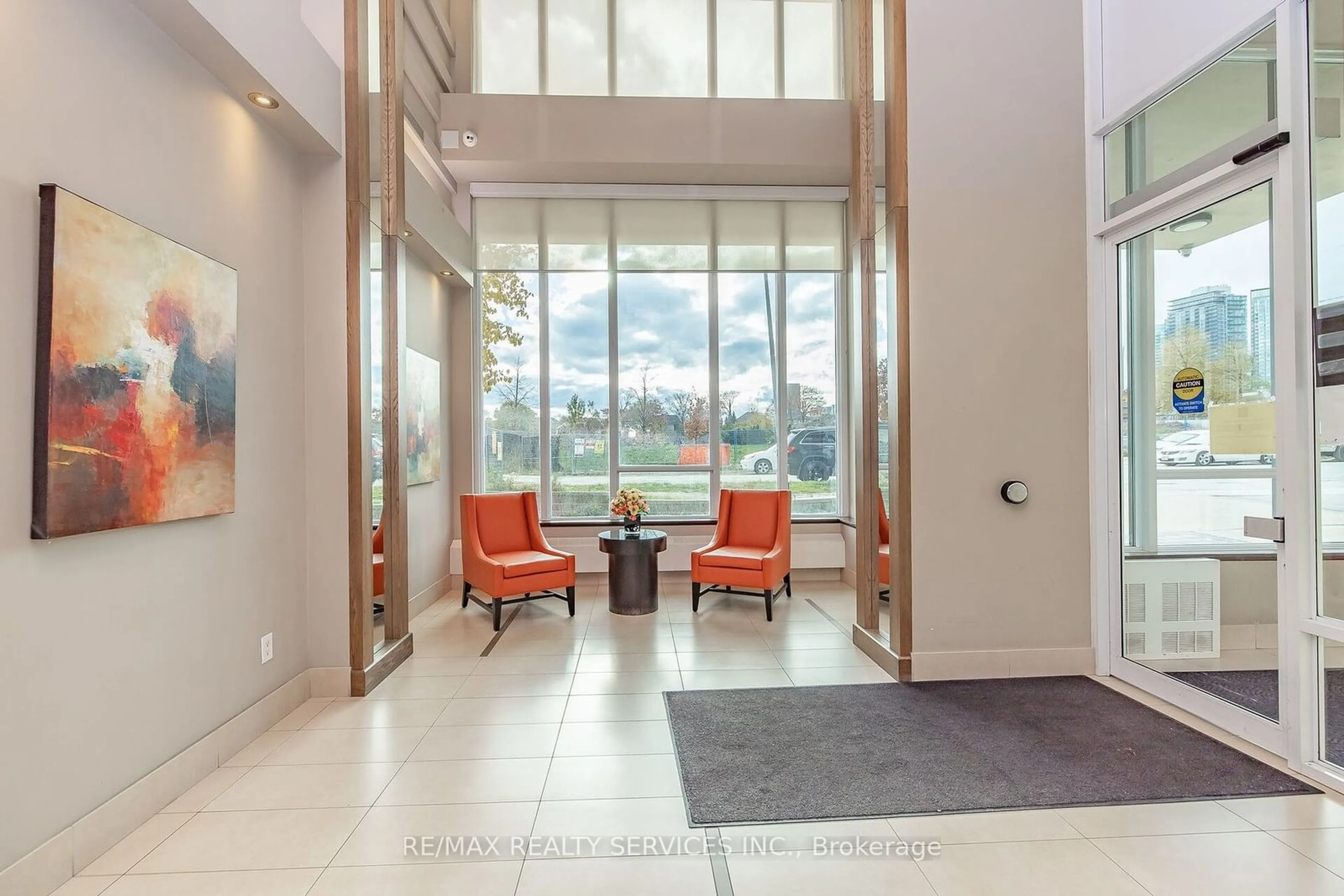 Indoor foyer for 3525 Kariya Dr #708, Mississauga Ontario L5B 0C2