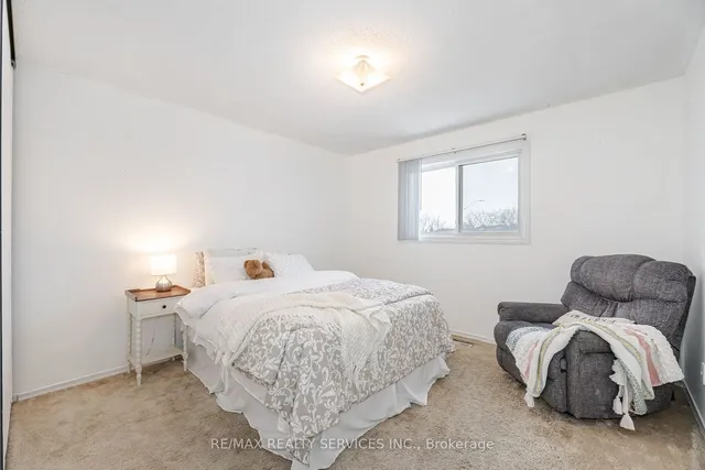 Additional property image - 76 Simmons Blvd