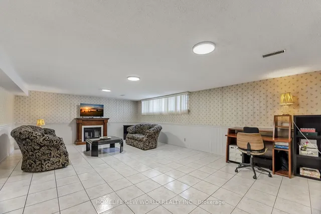 Additional property image - 109 Westhampton Dr