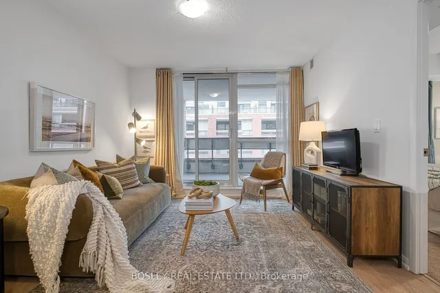 Additional property image - 830 Lawrence Ave Unit 511