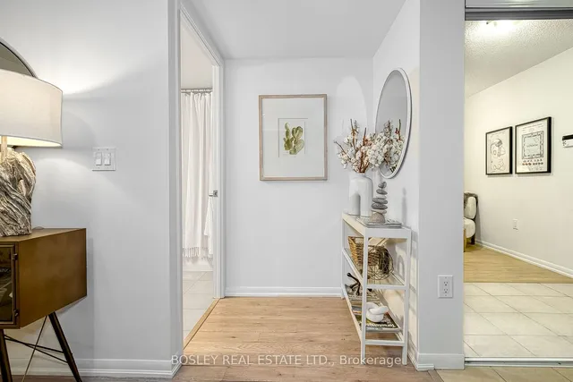 Additional property image - 830 Lawrence Ave Unit 511