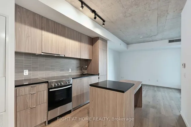 Additional image 25 of 7 Smith Cres Unit 301