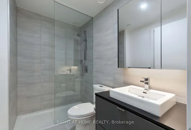 Additional image 17 of 7 Smith Cres Unit 301