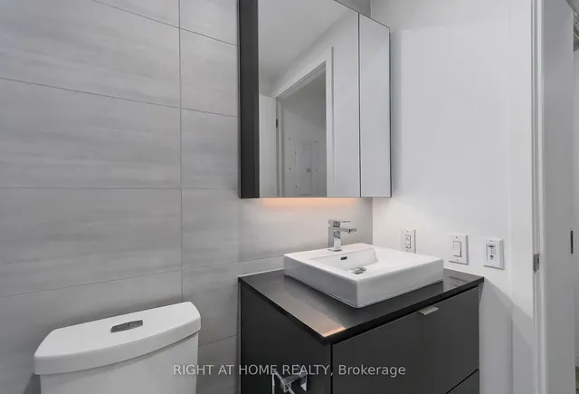 Additional image 15 of 7 Smith Cres Unit 301