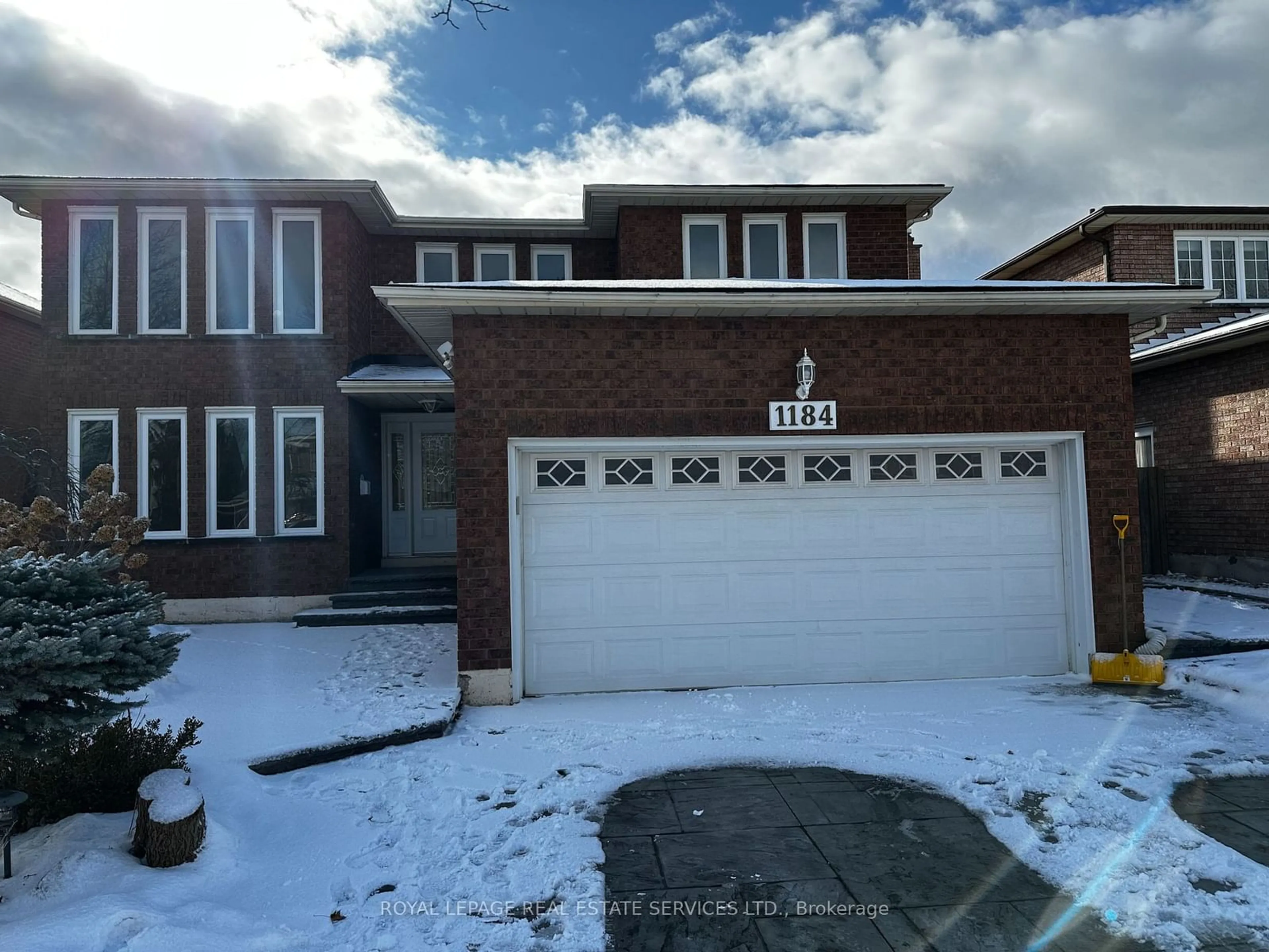 Home with brick exterior material, street for 1184 Rushbrooke Dr, Oakville Ontario L6M 1H7