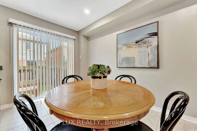 Additional property image - 399 HOBBS Cres