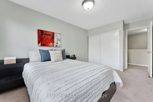 Additional property image - 399 HOBBS Cres