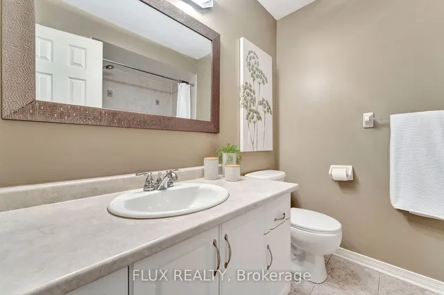 Additional property image - 399 HOBBS Cres