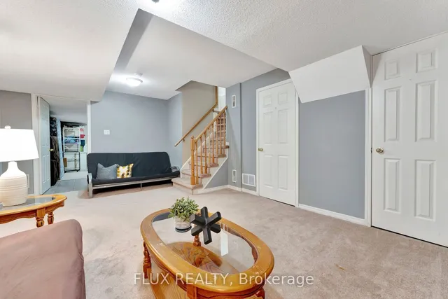 Additional property image - 399 HOBBS Cres