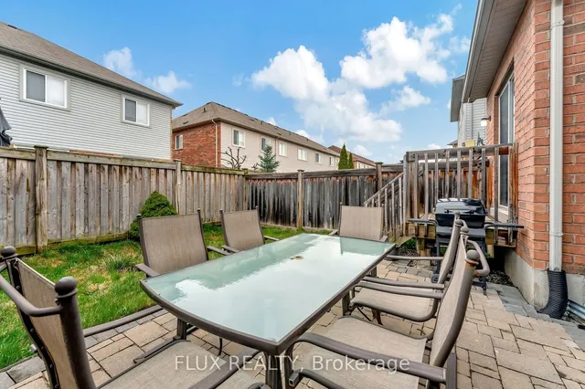 Additional property image - 399 HOBBS Cres
