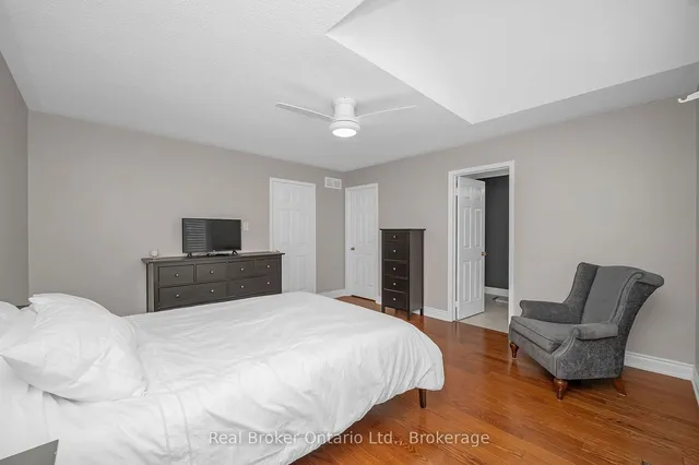 Additional property image - 2141 Country Club Dr Unit 7