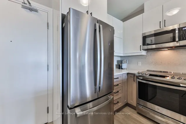 Additional property image - 460 Gordon Krantz Ave Unit 306
