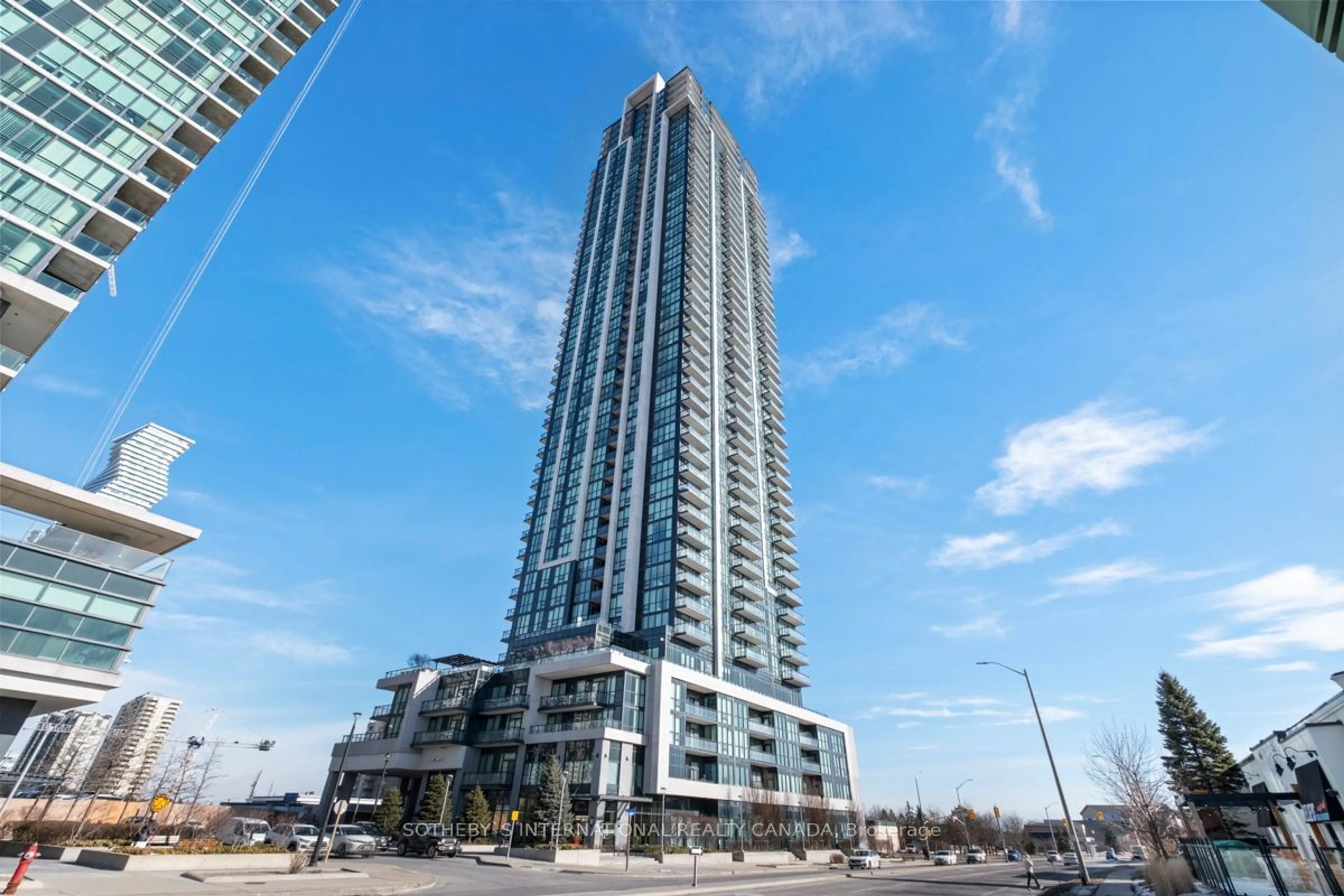 Indoor foyer for 3975 Grand Park Dr #3908, Mississauga Ontario L5B 4M6