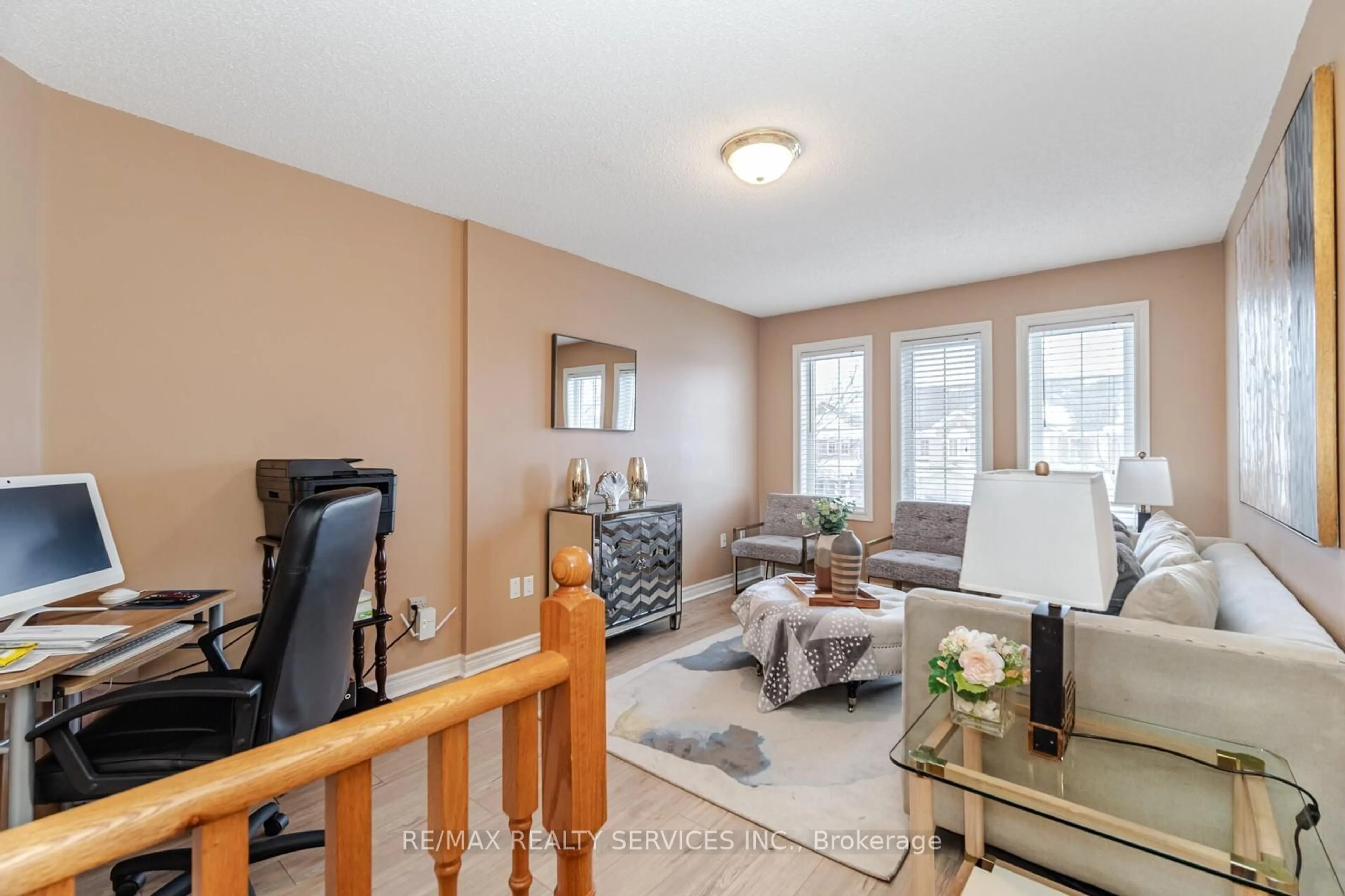 Living room with furniture, unknown for 11 Todmorden Dr, Brampton Ontario L7A 1M5