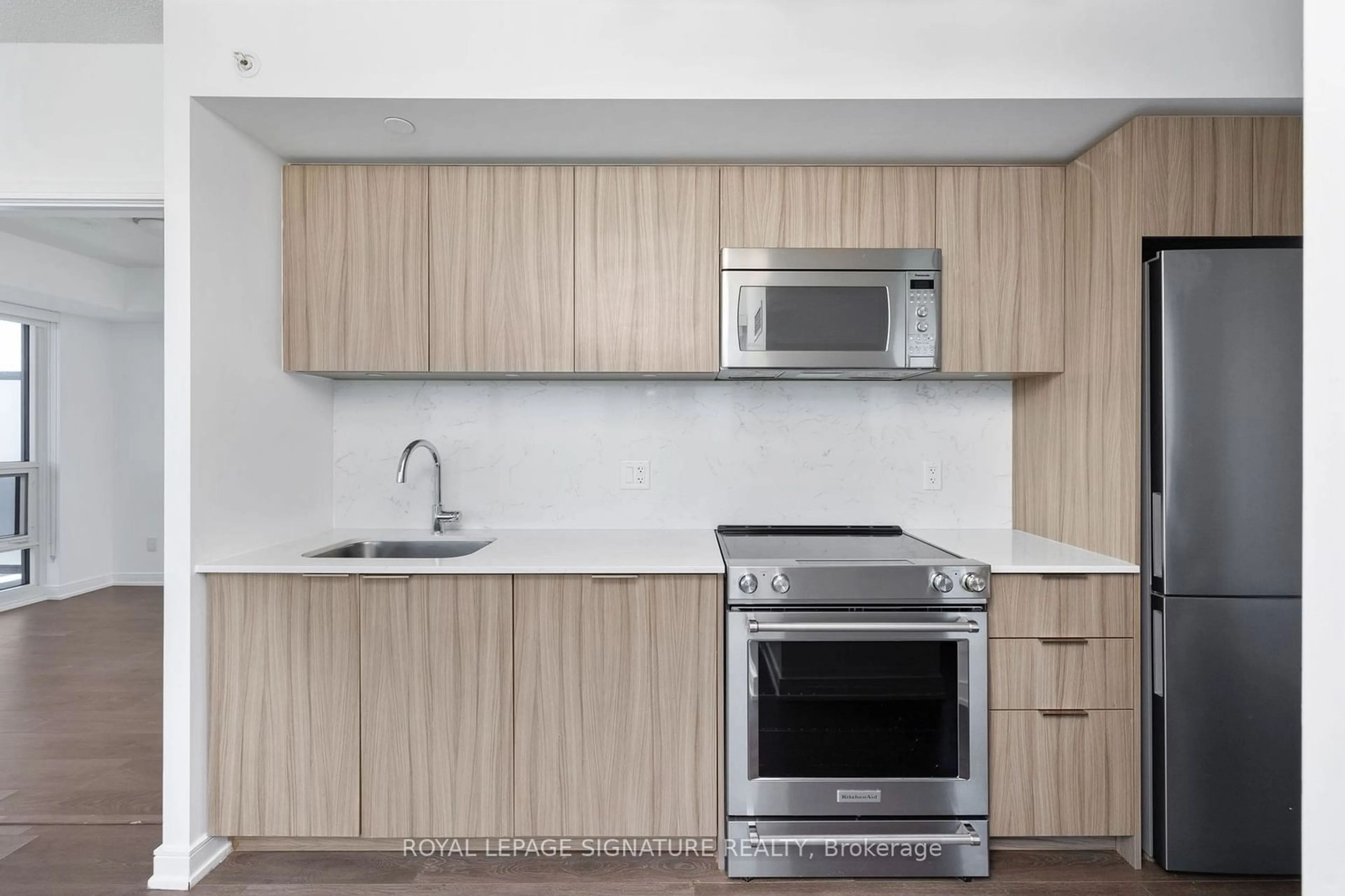 Standard kitchen, unknown for 30 Samuel Wood Way #2204, Toronto Ontario M9B 0C9