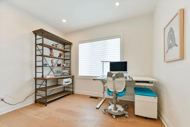 Additional property image - 1306 Amber Cres