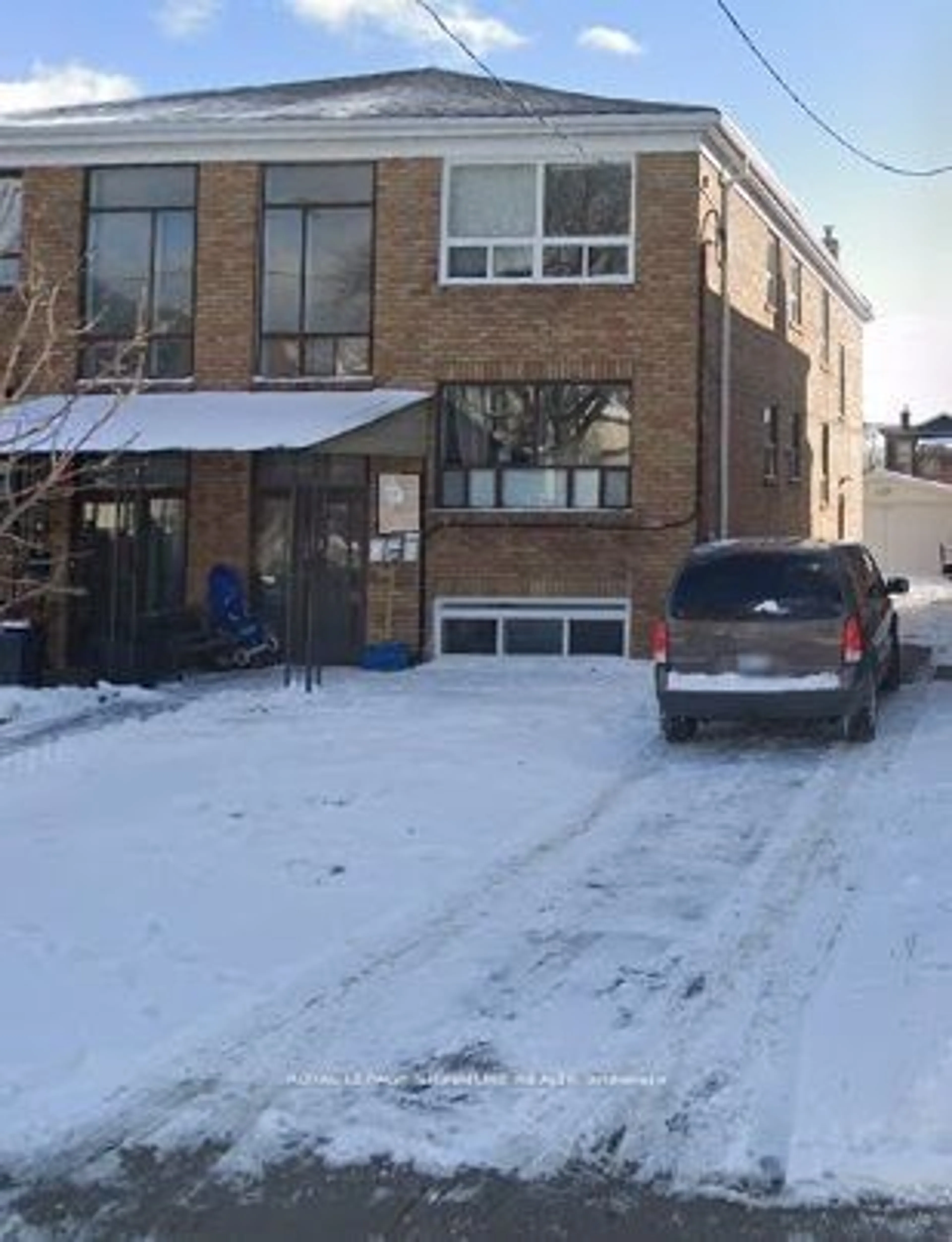 Parking for 7 Auburn Ave, Toronto Ontario M6H 2L6