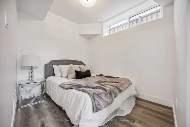 Additional property image - 1925 Lawrence Ave