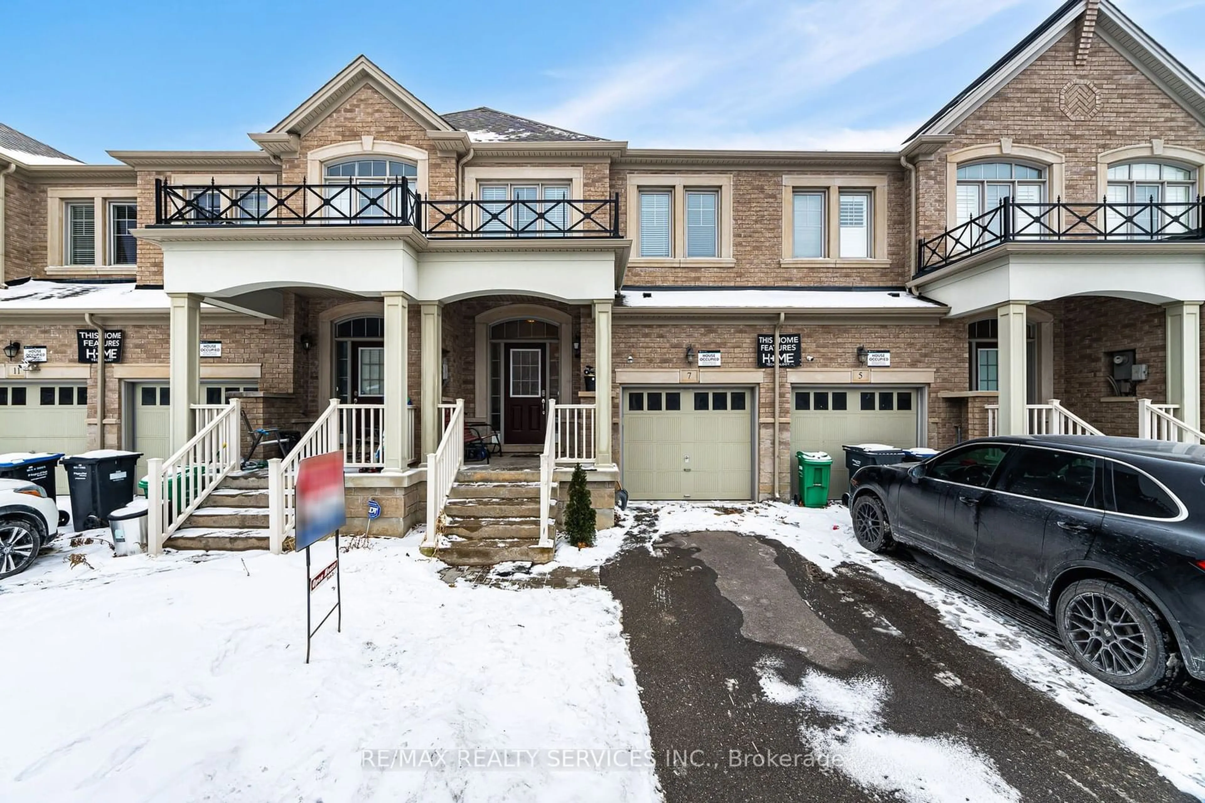 Home with brick exterior material, street for 7 Lady Evelyn Cres, Brampton Ontario L6Y 6C7