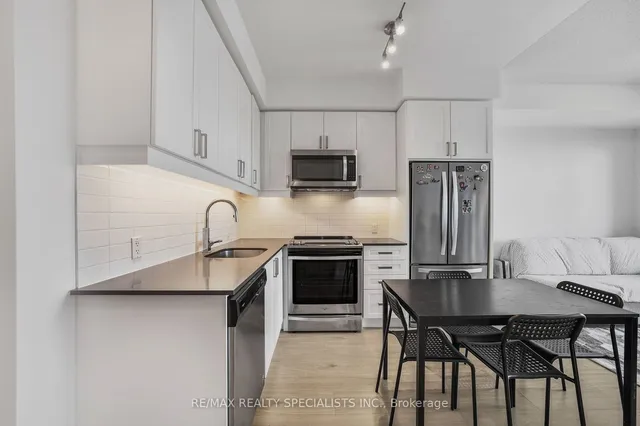 Additional property image - 8 Nahani Way Unit 1702