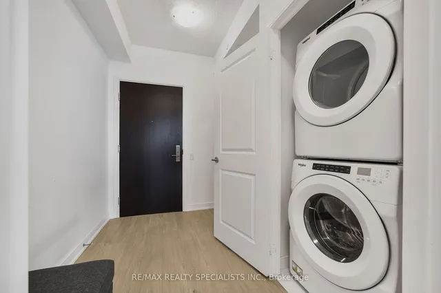 Additional property image - 8 Nahani Way Unit 1702