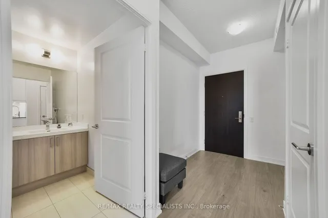 Additional property image - 8 Nahani Way Unit 1702