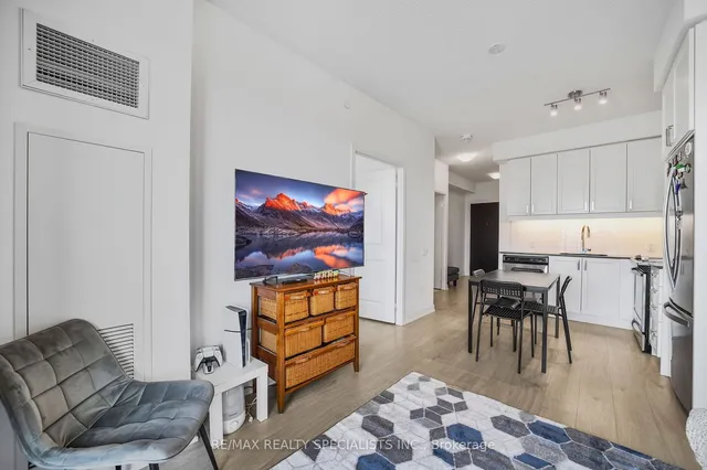 Additional property image - 8 Nahani Way Unit 1702
