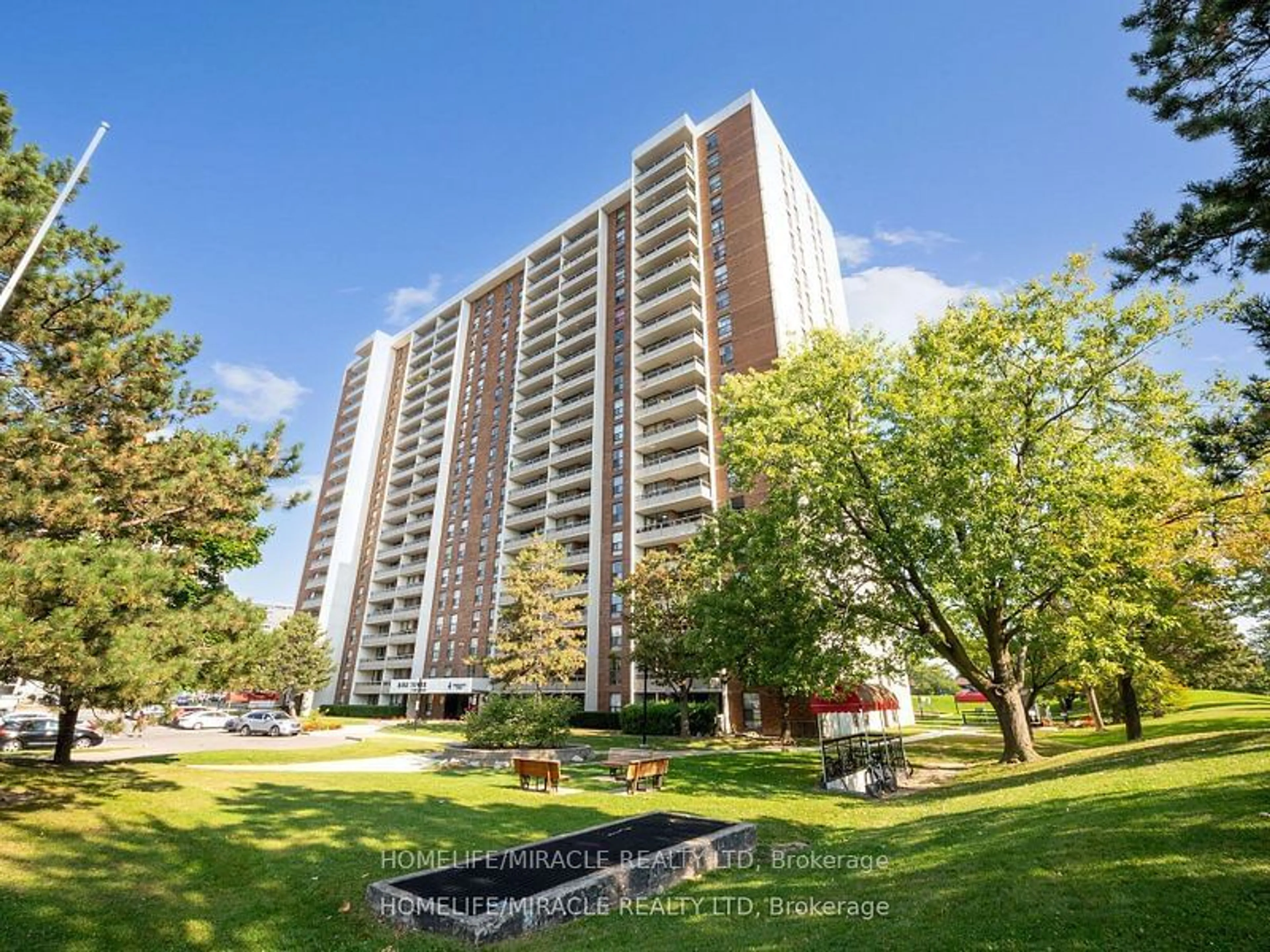 A pic from outside/outdoor area/front of a property/back of a property/a pic from drone, unknown for 4 Kings Cross Rd #1412, Brampton Ontario L6T 3X8