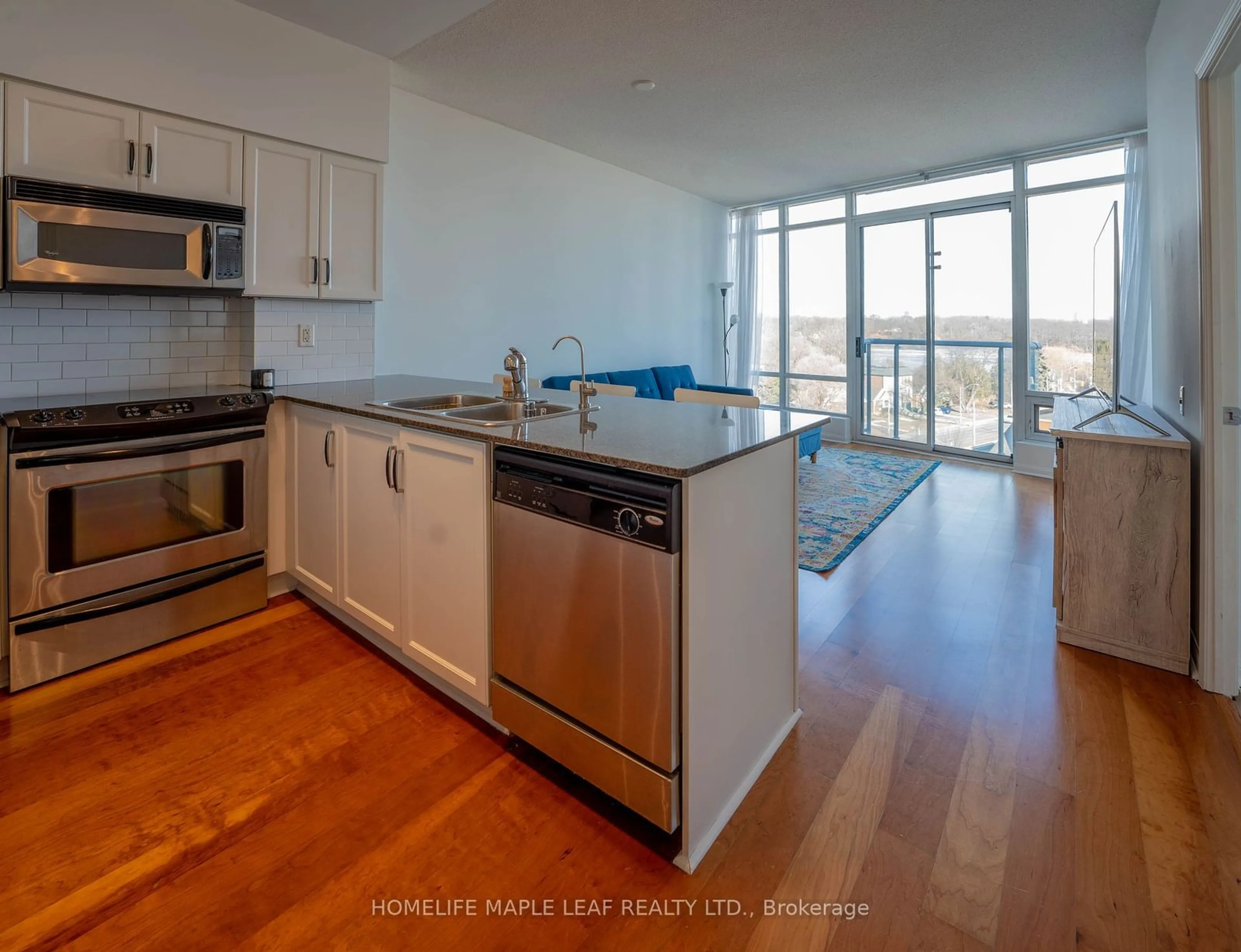 Open concept kitchen, unknown for 15 Windermere Ave #606, Toronto Ontario M6S 5A2