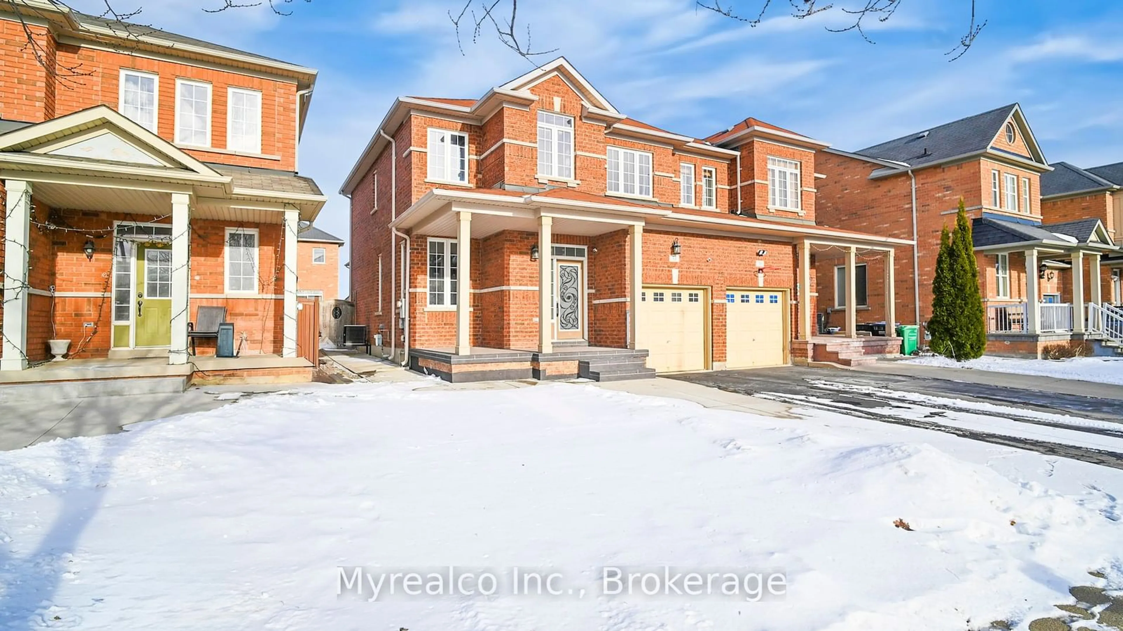 Home with brick exterior material, street for 33 Windflower Rd, Brampton Ontario L7A 0M1