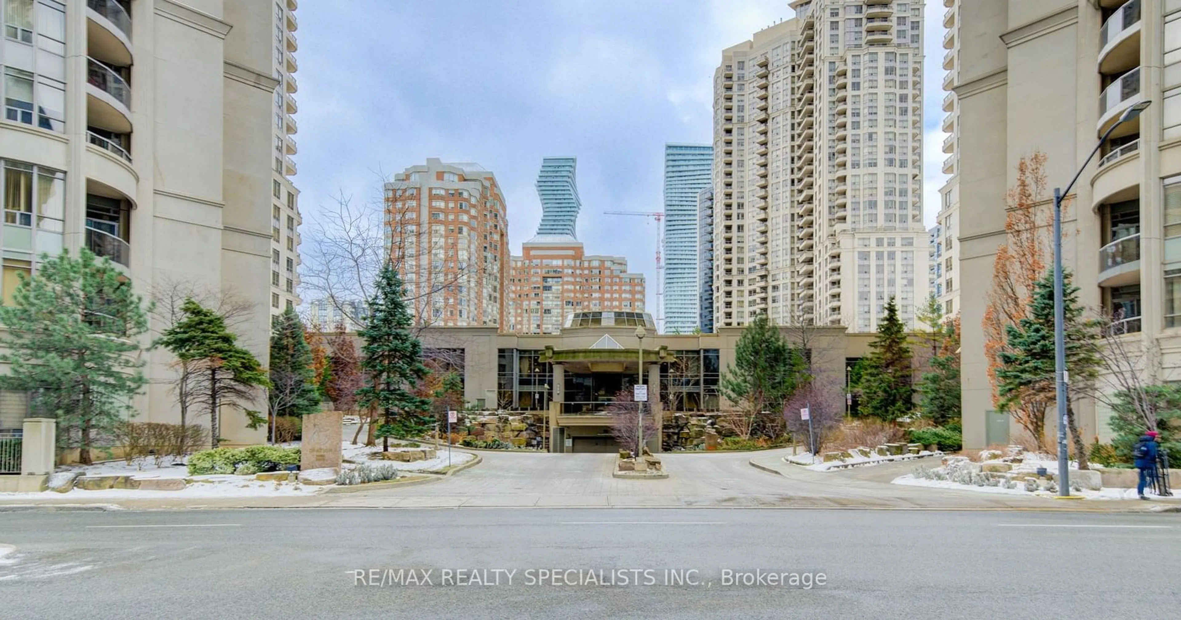 Unknown for 3888 Duke Of York Blvd #319, Mississauga Ontario L5B 4P5