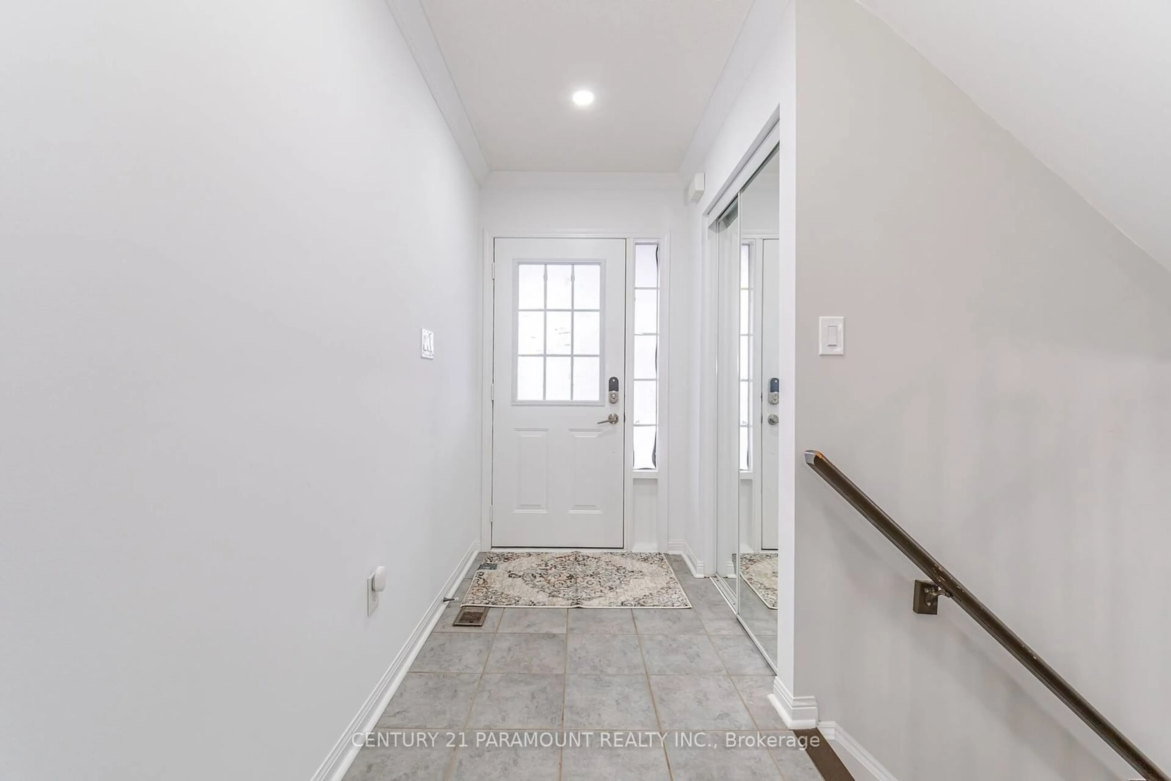 Indoor entryway for 2159 Baronwood Dr, Oakville Ontario L6M 4S4