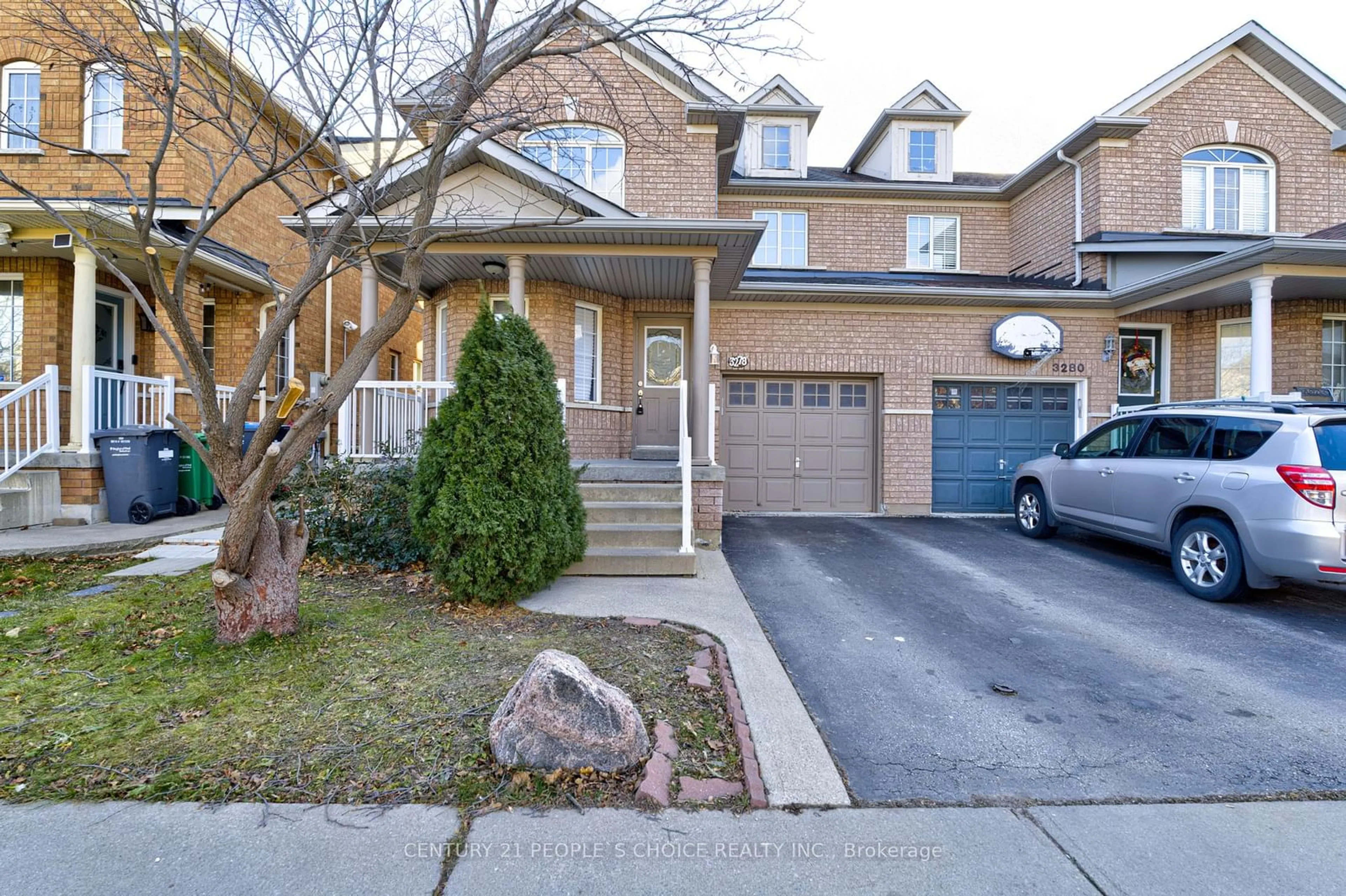 Home with brick exterior material, street for 3278 Springrun Way, Mississauga Ontario L5M 6T2