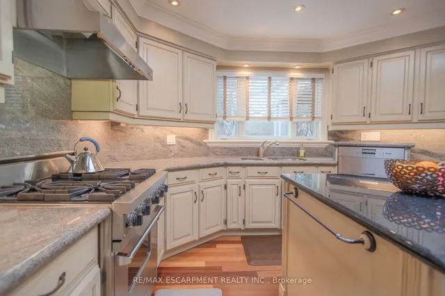 Additional property image - 56 Cameo St