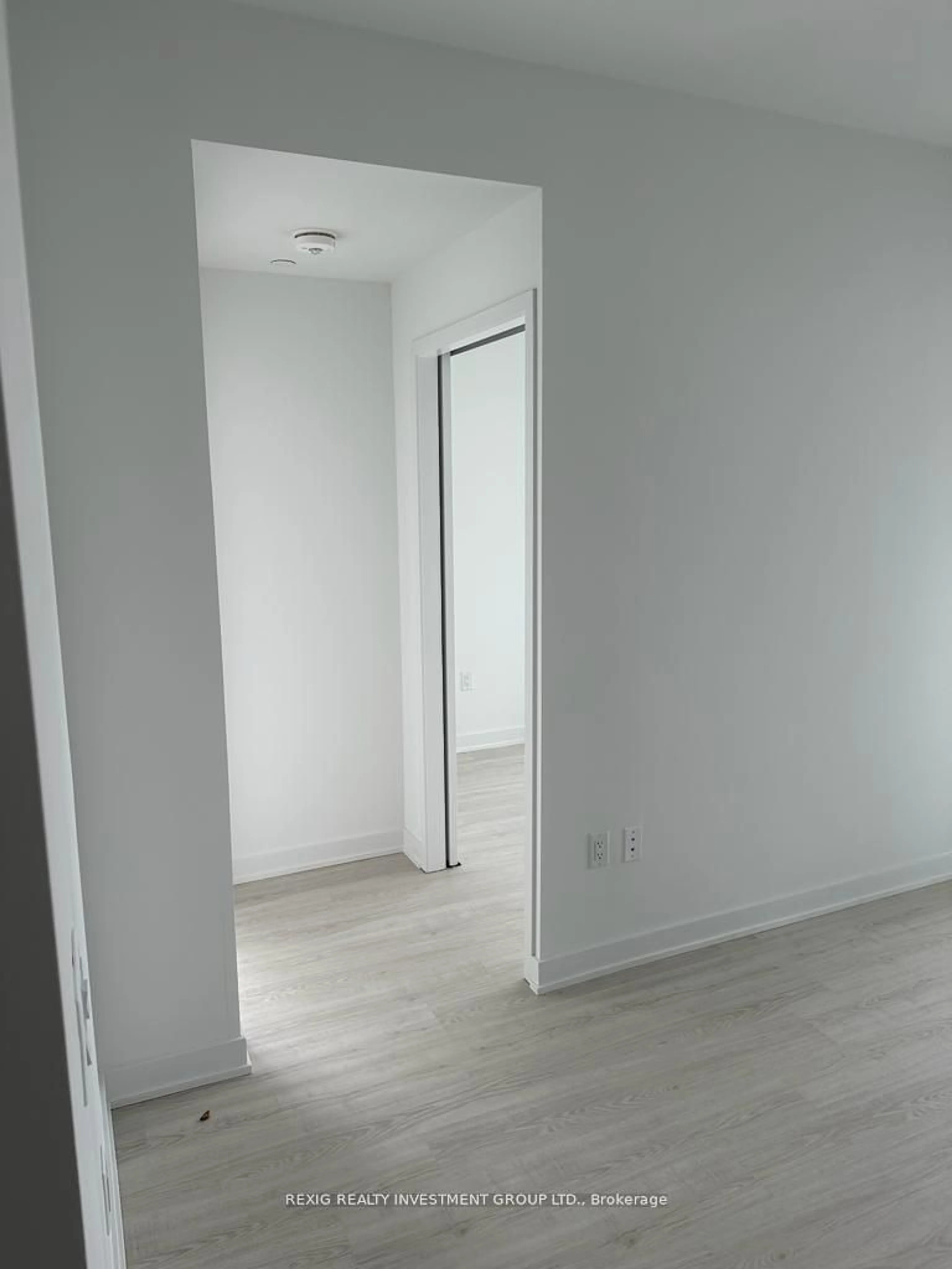 A pic of a room for 3883 Quartz Rd #2810, Mississauga Ontario L5B 0M4