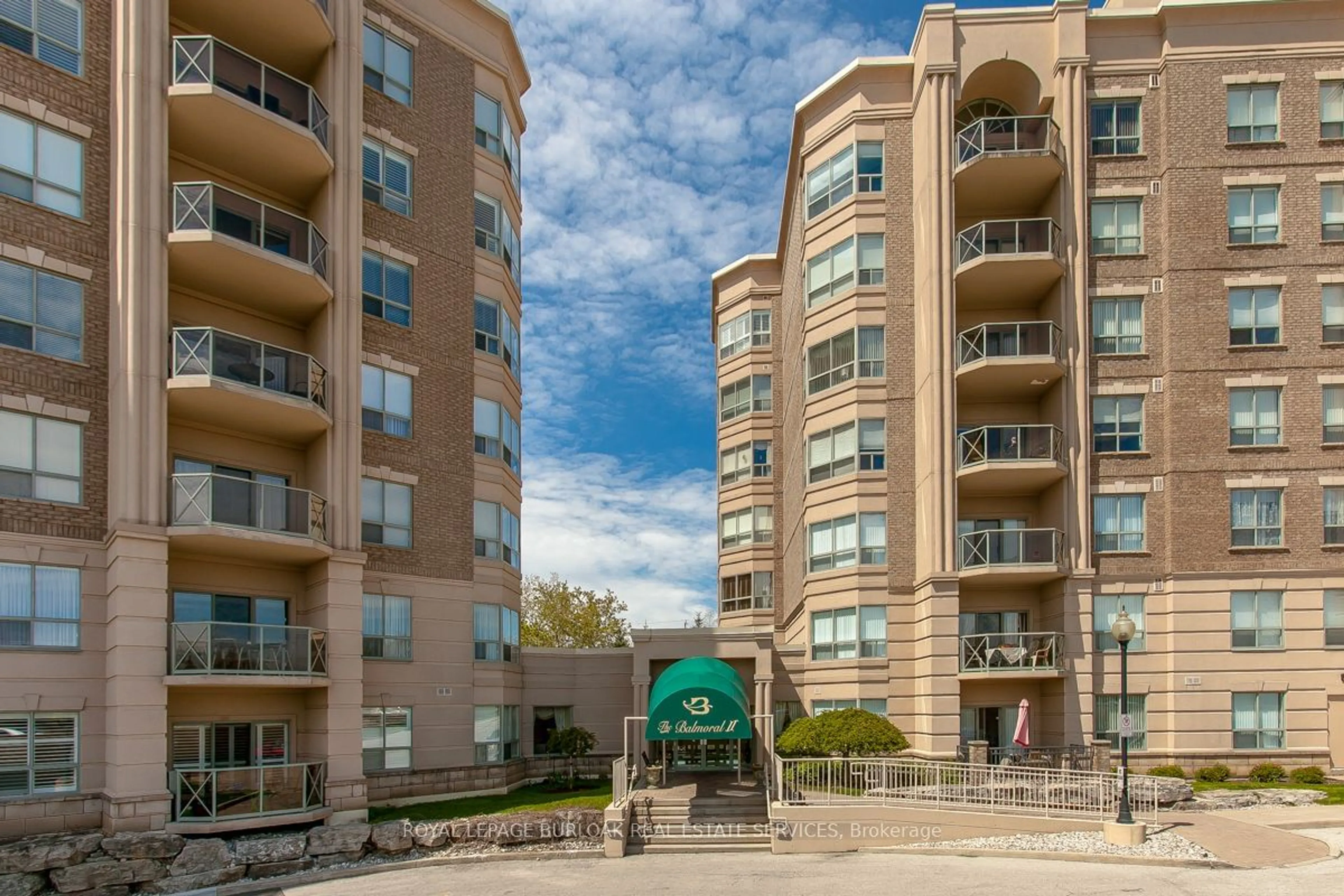 Patio, unknown for 2085 Amherst Heights Dr #502, Burlington Ontario L7P 5C2