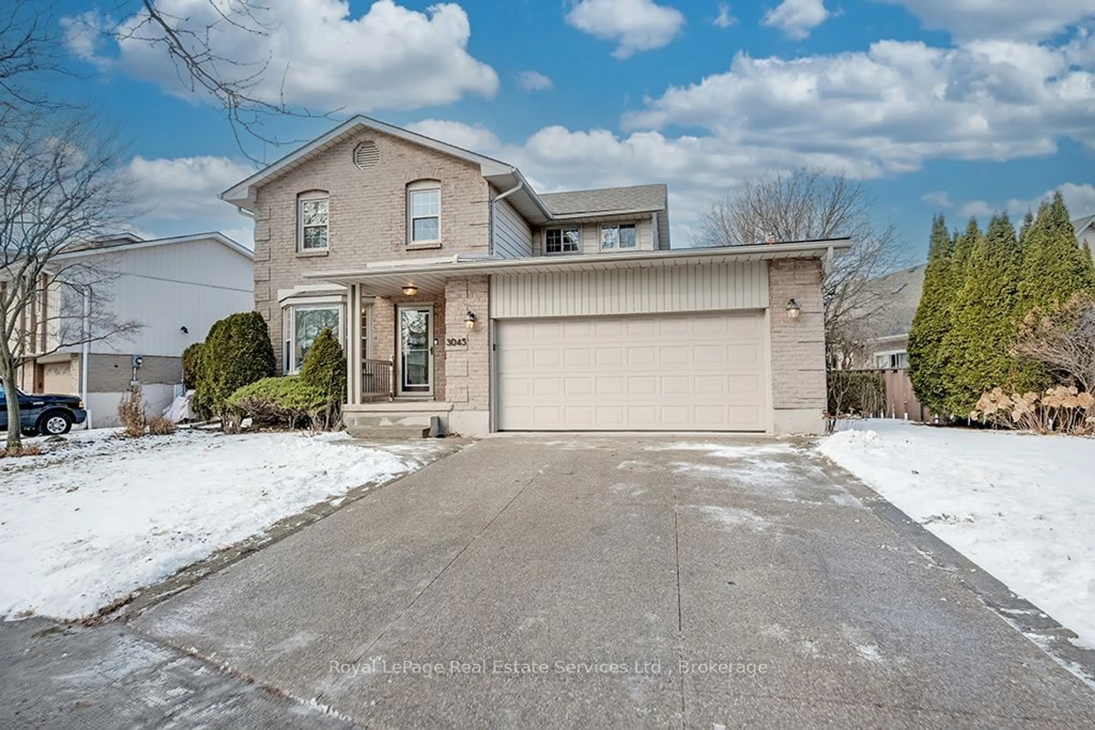 Unknown for 3045 Viewmount Rd, Oakville Ontario L6L 5X3