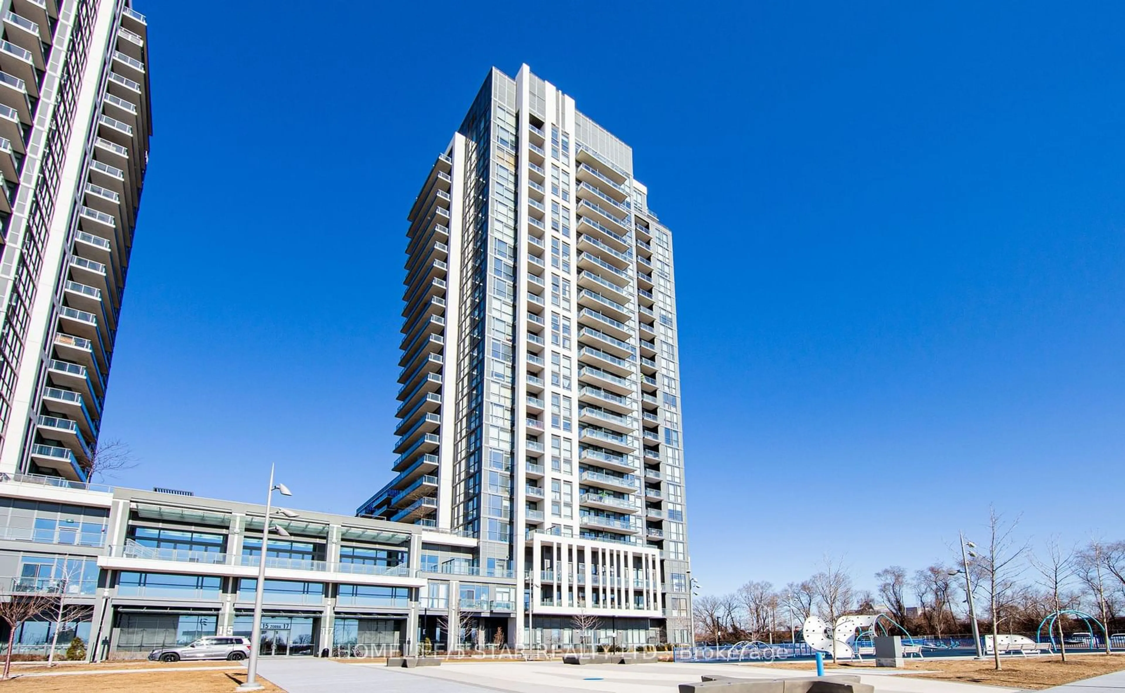 Indoor foyer for 17 ZORRA St #2103, Toronto Ontario M8Z 4Z6