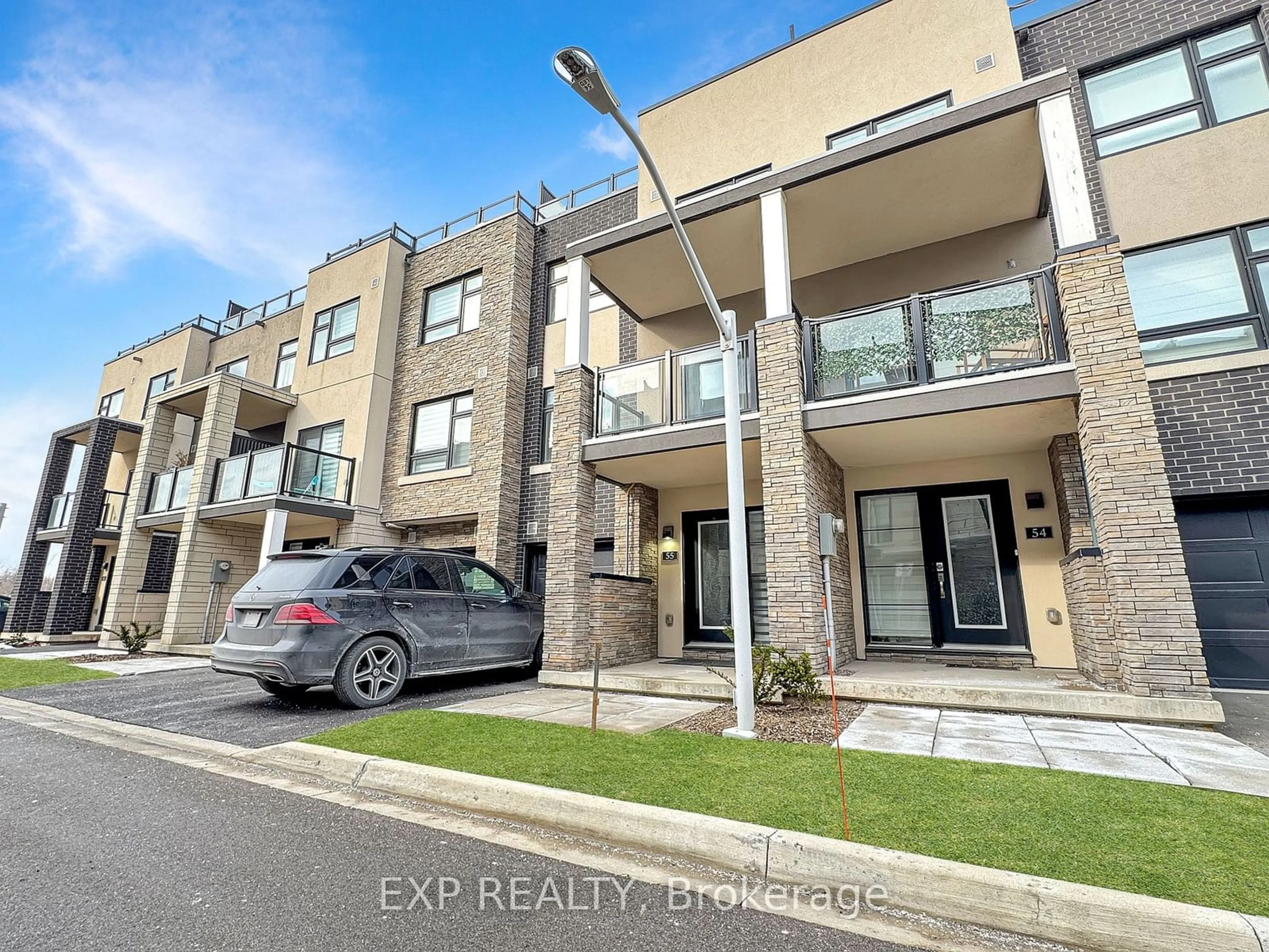 A pic from outside/outdoor area/front of a property/back of a property/a pic from drone, street for 1121 Cooke Blvd #55, Burlington Ontario L8T 0C3