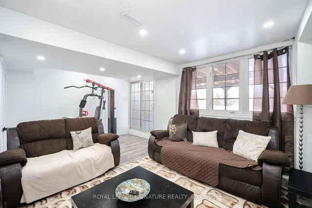 Additional property image - 32 Bay Breeze Dr
