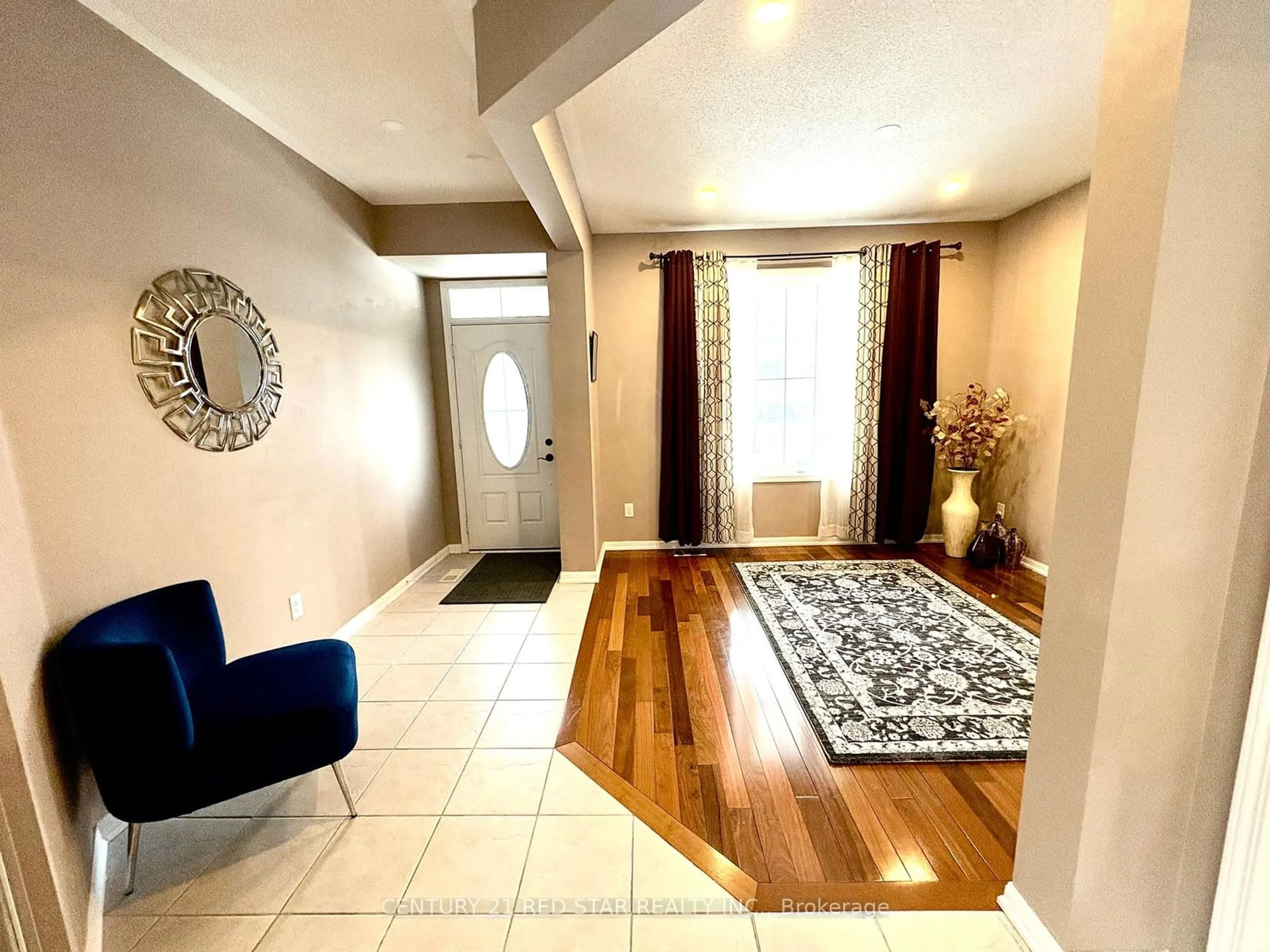 Indoor entryway for 314 Jelinik Terr, Milton Ontario L9T 7M8