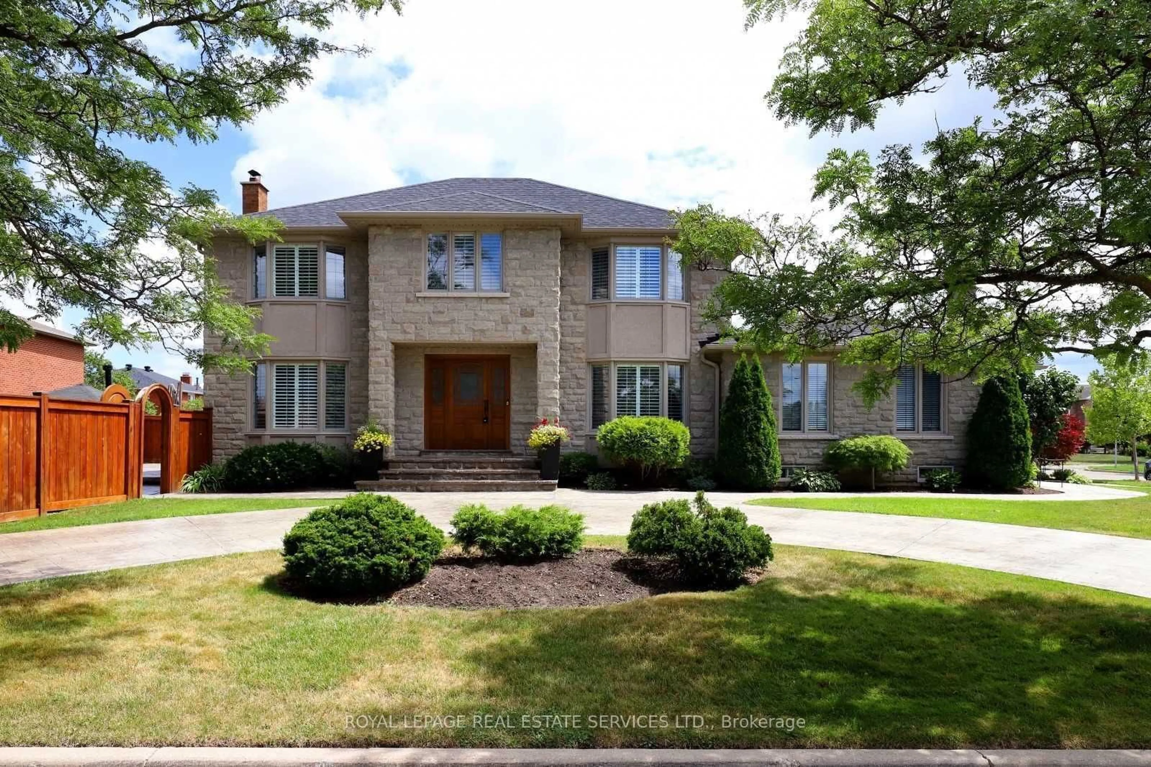 Home with brick exterior material, street for 4415 Trailmaster Dr, Mississauga Ontario L5V 1E6