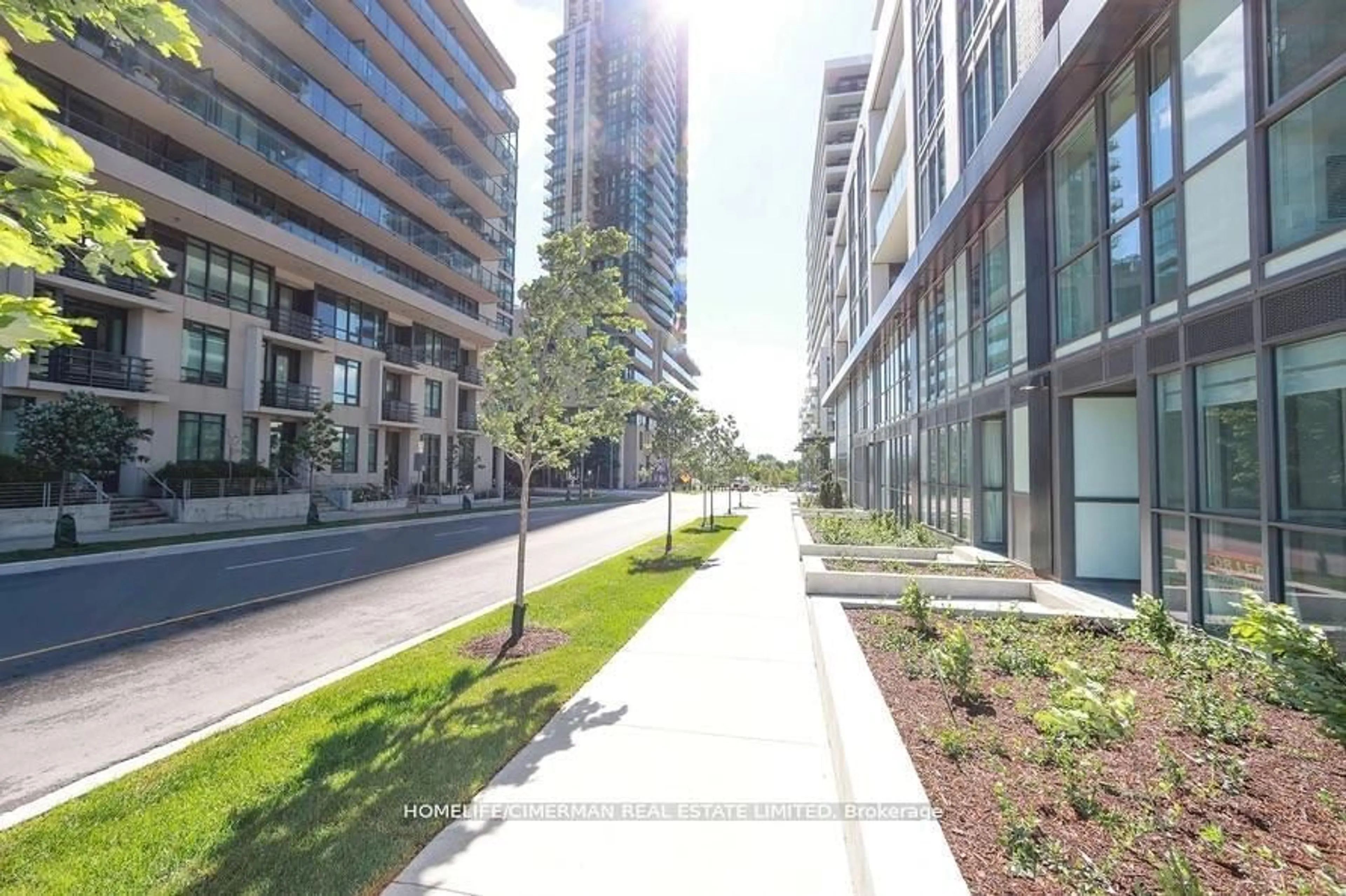 Patio, street for 70 Annie Craig Dr #TH102, Toronto Ontario M8V 0G2