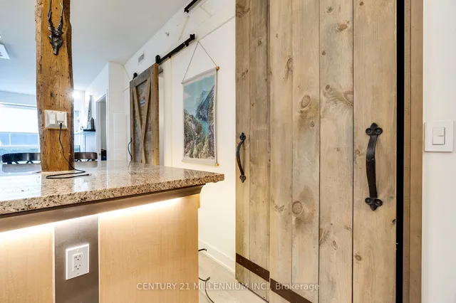 Additional property image - 5240 Dundas St Unit B215