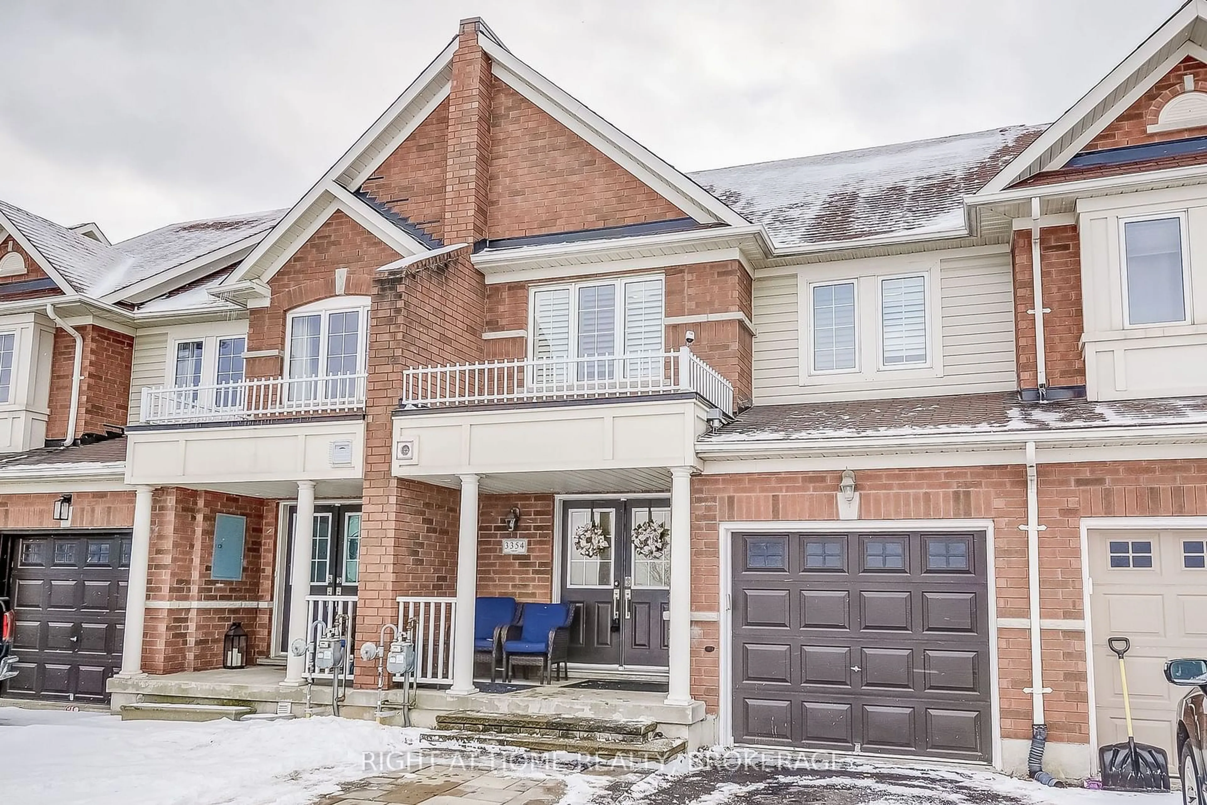 Home with brick exterior material, street for 3354 Mikalda Rd, Burlington Ontario L7M 0K9