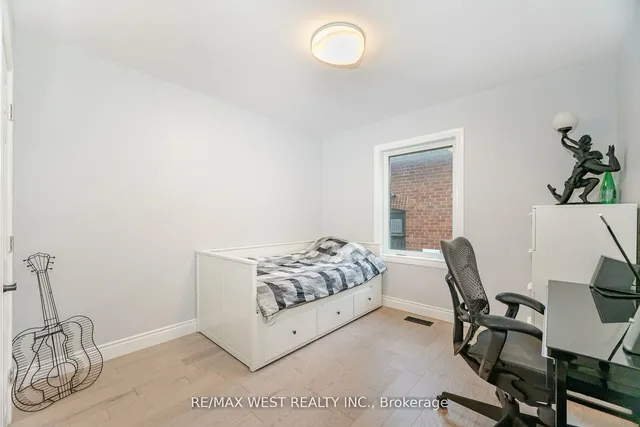 Additional property image - 12 Gordon Park Dr